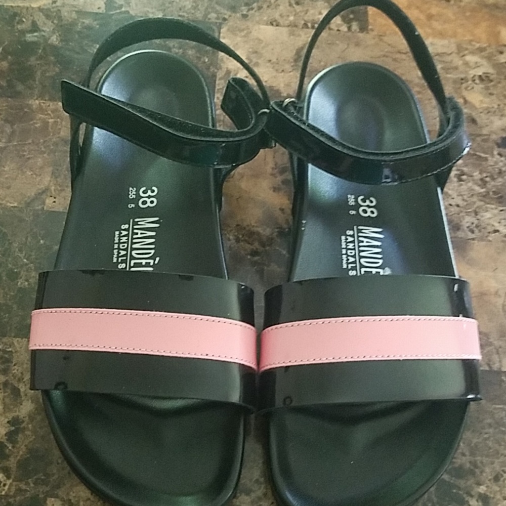 MANDEL SANDALS